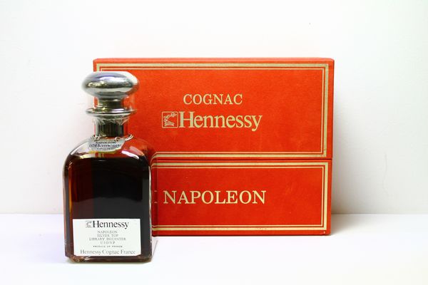 Hennessy　NAPOLEON　ヘネシーナポレオン　グラス付