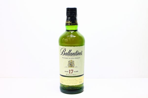 Ballantines バランタイン17年　スコッチウイスキー
